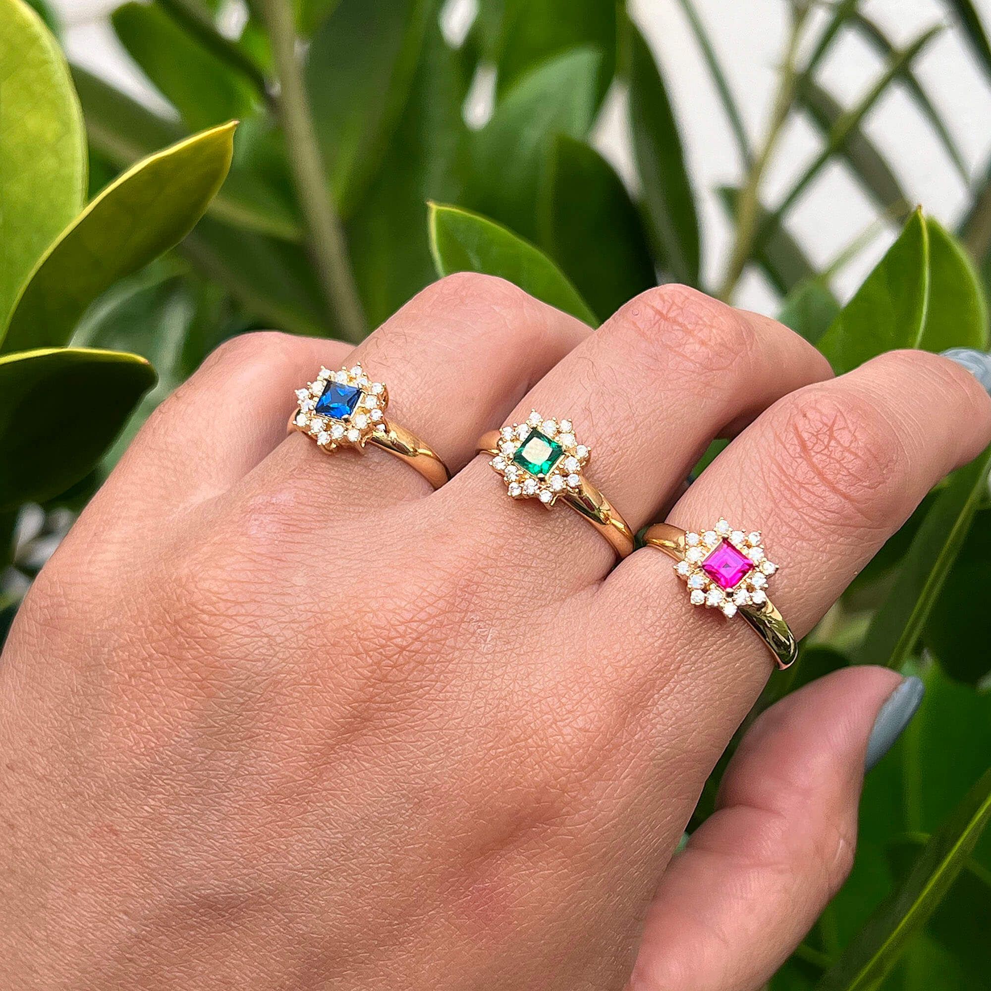 Anel Formatura Flor Pedra Quadrada Ouro 18k