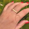 Anel em Ouro 18k/750 Xuxa Liso com Aro Quadrado