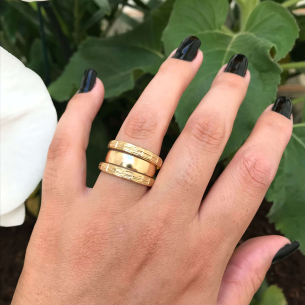Anel Par de Aparador Diamantado e Martelado Ouro 18k