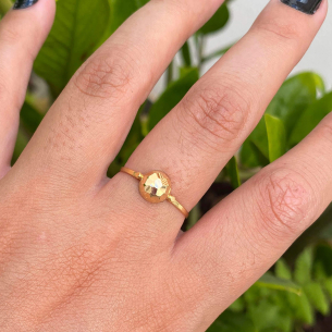 Anel Côncavo Meia Bola Diamantado 7mm x 1mm Ouro 18k