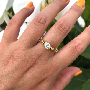 Anel Solitário Princesa com Zircônia de 5.5mm Ouro 18k