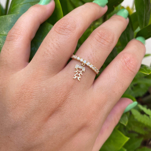 Anel Pingente Menina com Aro Cravejado Ouro 18k