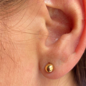 Brinco Bola 5mm Lisa Ouro 18k