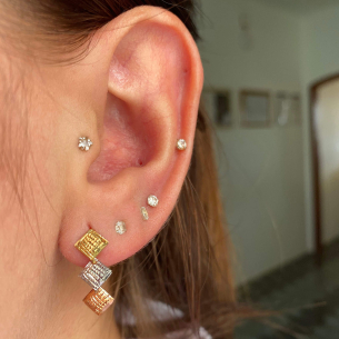 Brinco Três Quadrados Tricolor Diamantado Ouro 18k