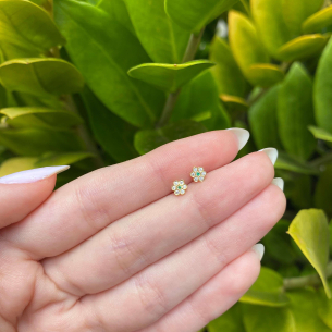 Brinco Baby Florzinha Verde Ouro 18k