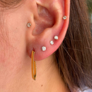 Brinco Oval Ouro 18k