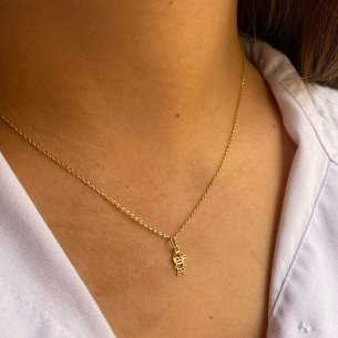 Pingente Menino Vazado Mini Ouro 18k
