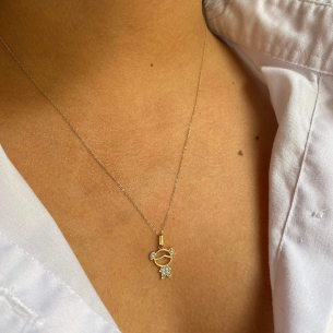 Pingente Menina com Zircônias Ouro 18k