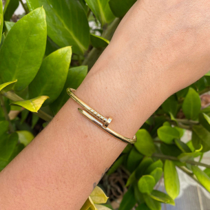 Bracelete Prego Liso Vazado Ouro 18k