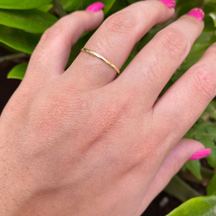 Aliança Lisa Fina 1.1mm Ouro 18k