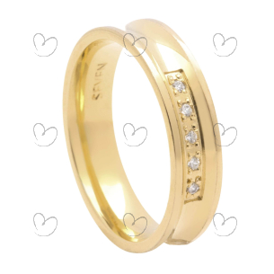 Aliança Côncava com Cinco Zircônias Ouro 18k
