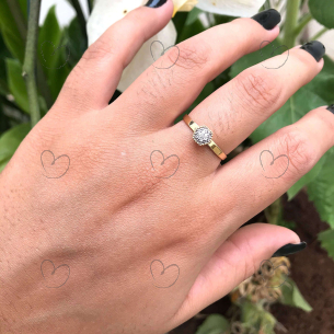 Anel Hexagono Pequeno com Diamante Ouro 18k