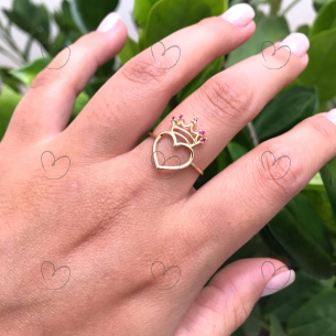 Anel Coração com Zircônias na Coroa Ouro 18k