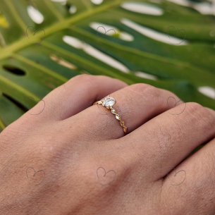 Anel Aro Torcido Com Pedra 4mm Em Ouro 18k