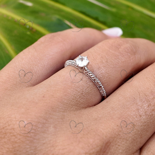 Anel Solitário Vazado Zircônia Ouro Branco 18k