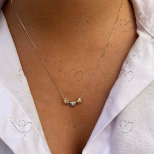Gargantilha Três Corações Tricolor com Quadrados Ouro 18k