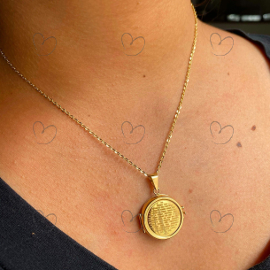 Pingente Relicário Redondo Gravado Pai Nosso Ouro 18k