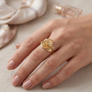 Anel Flor Vazado Escama 3 Pétalas Ouro 18K