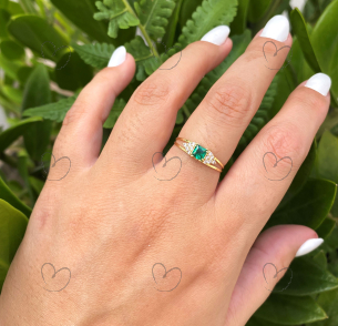 Anel Formatura Quadrado Triângulo Lateral Direito Ouro 18k