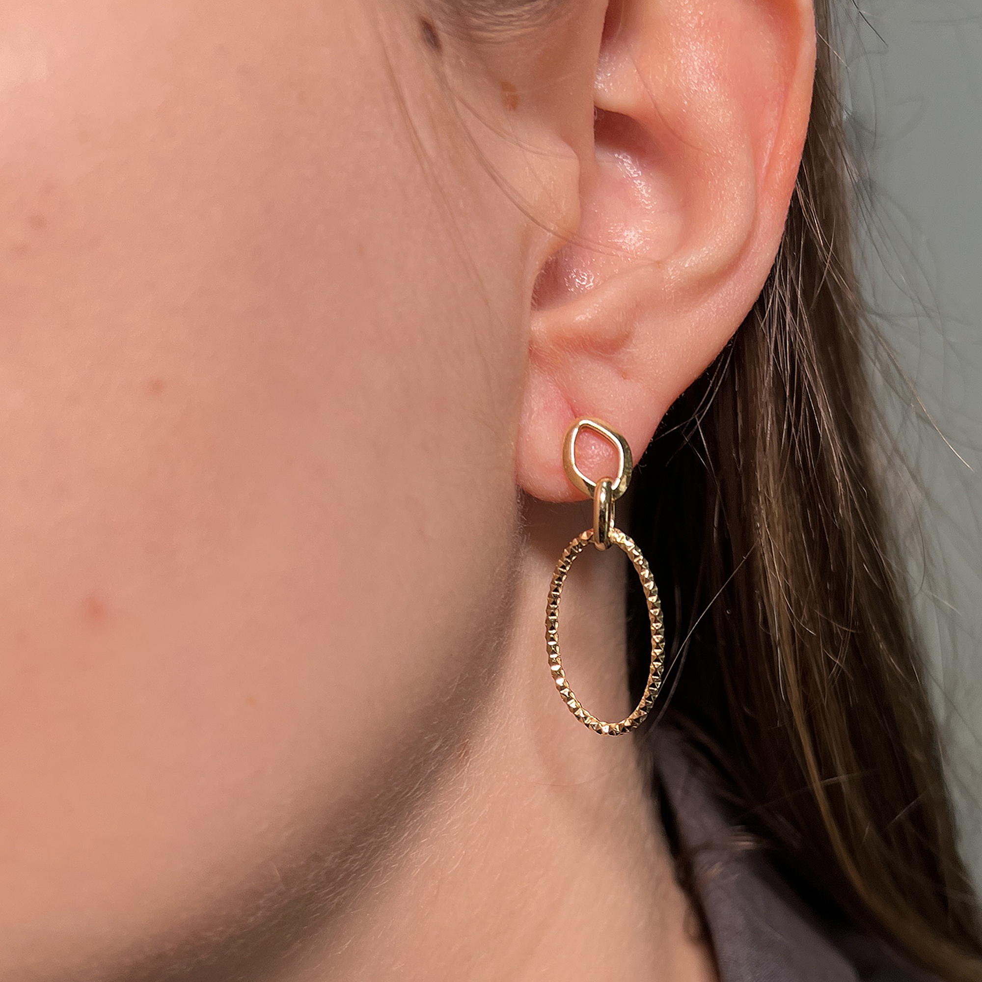 Brinco Navete com Diamantado Ouro 18k